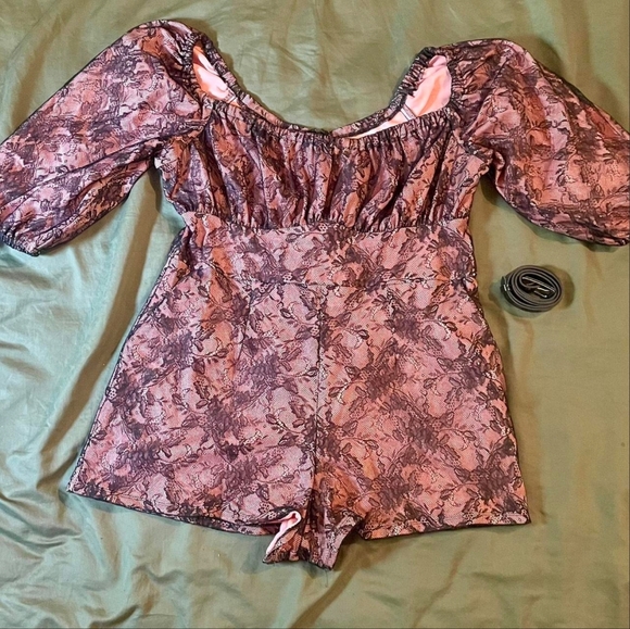 Vixen by Micheline Pitt Vacation Playsuit in Peach and Black Lace, Size 3x EUC - Picture 4 of 10